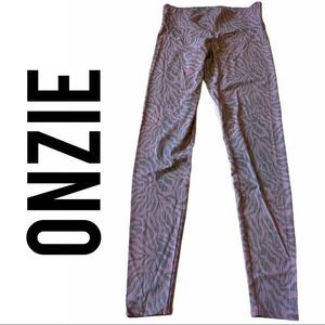 Onzie 7/8 Basic Yoga Leggings